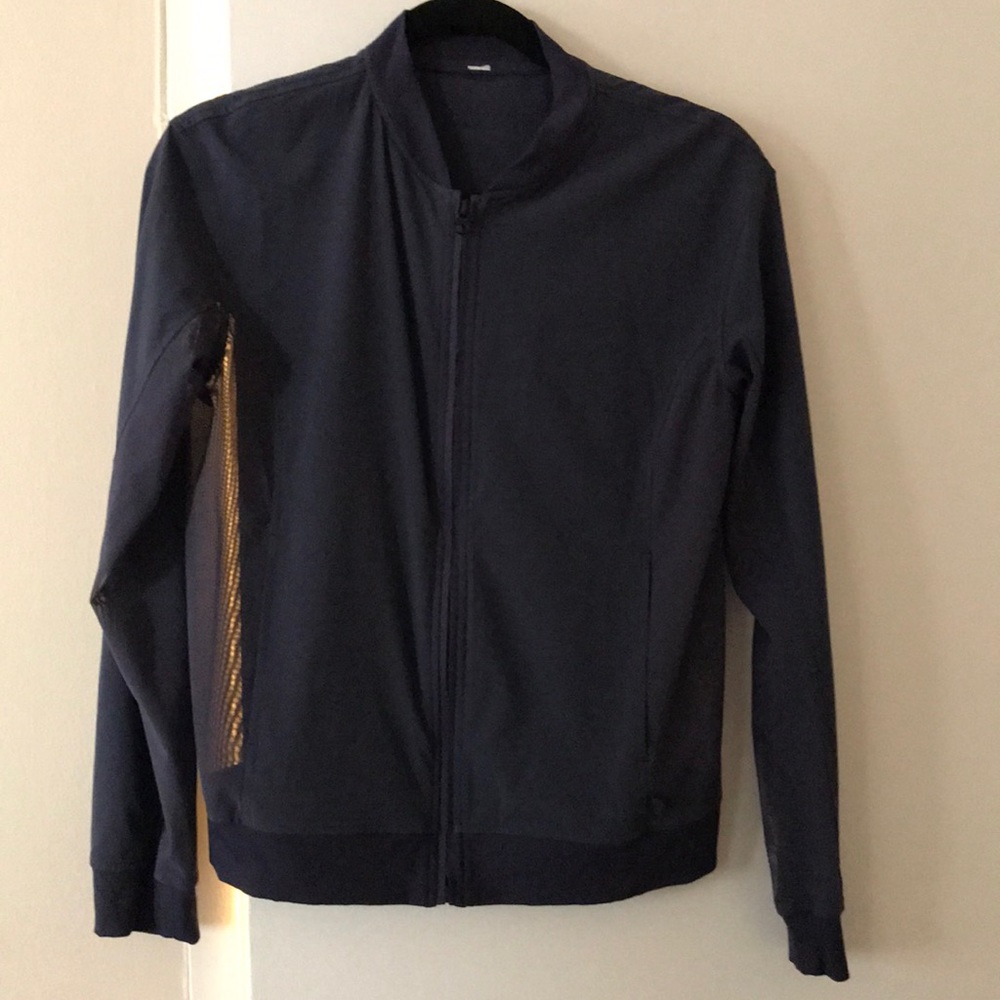 Lululemon size 6 bomber style jacket